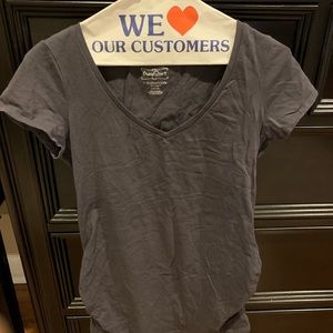 Maternity t shirt